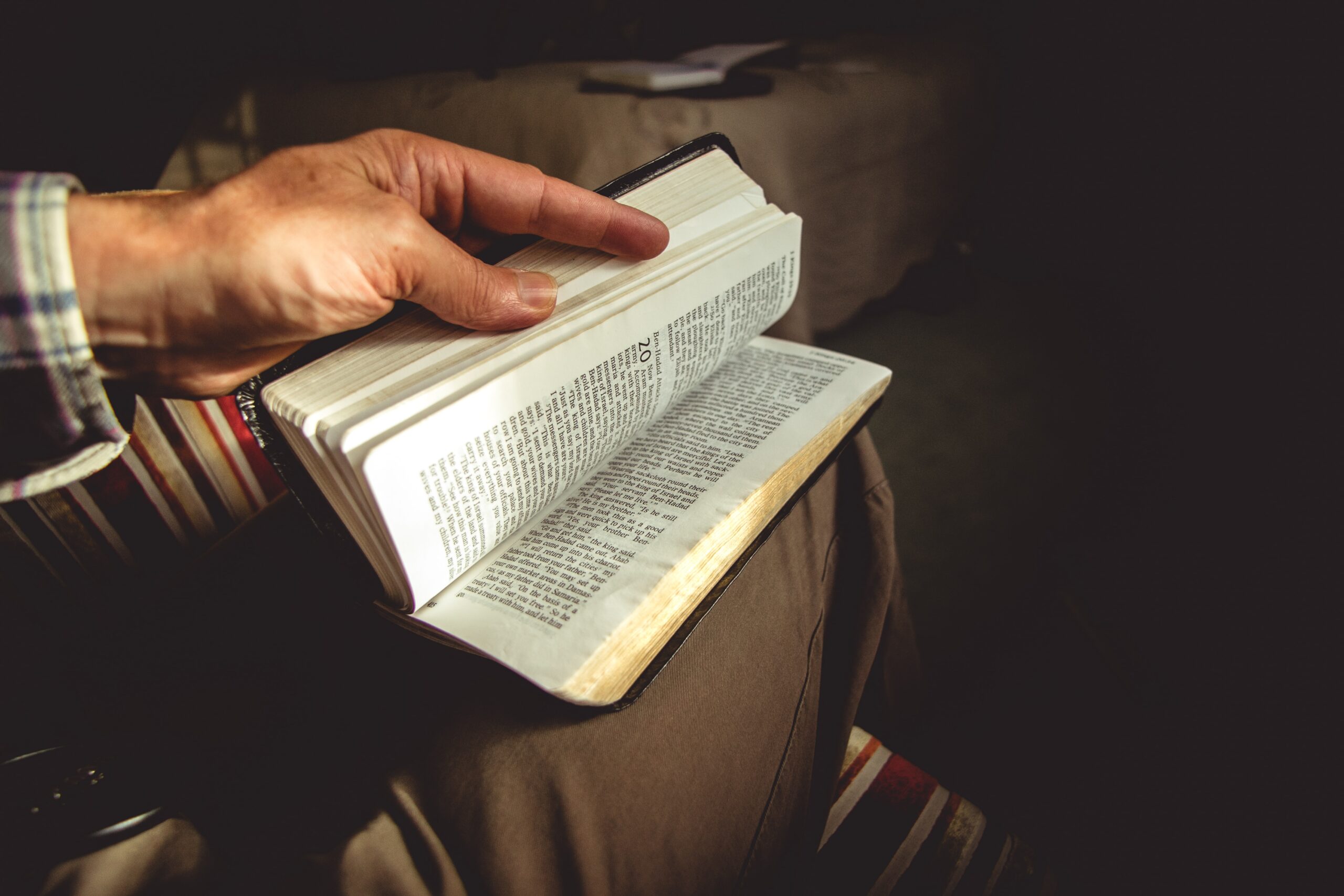5 Short Daily Devotional Prayers for Communing with God